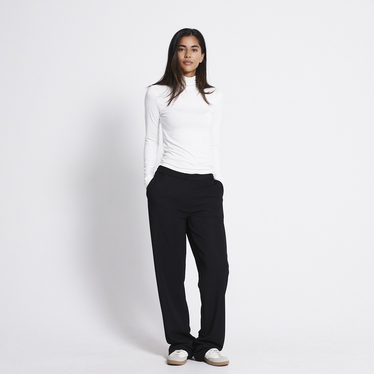 Soft funnel neck top "Eline" Off white